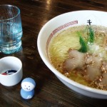 ヤケラーメンですぅ！